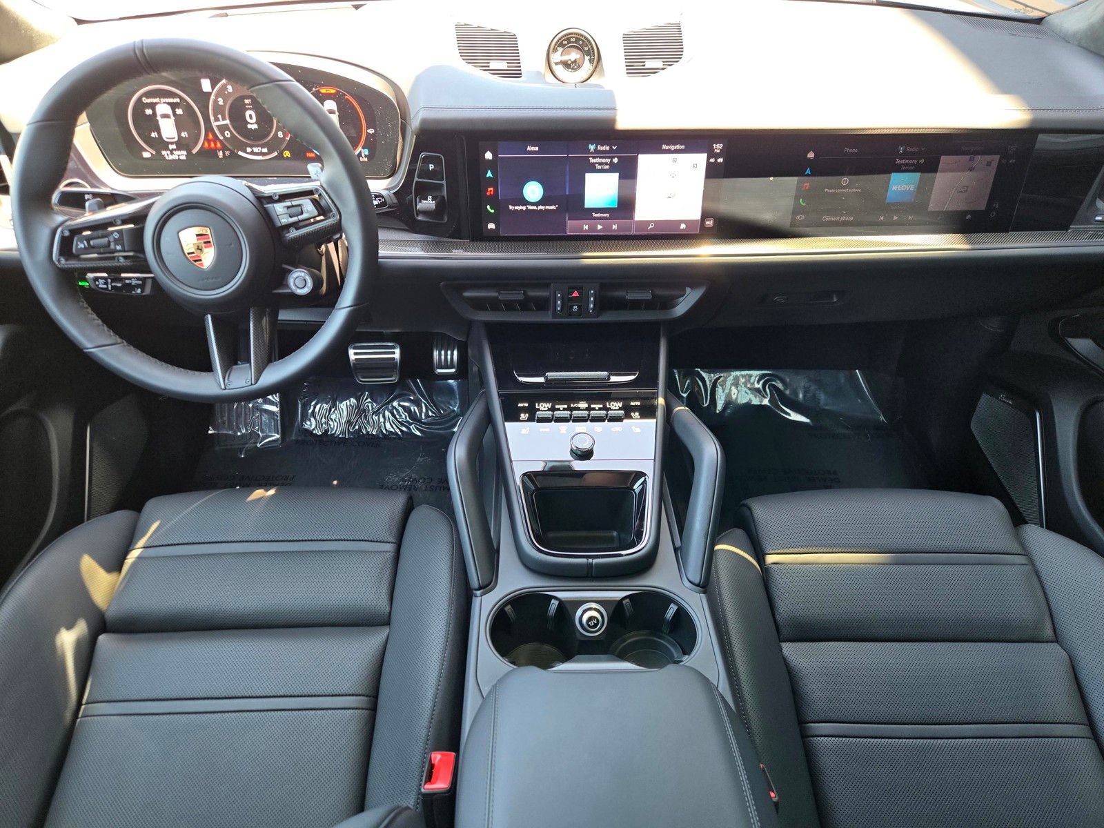 Certified 2026 Porsche Cayenne GTS AWD/4WD image 15
