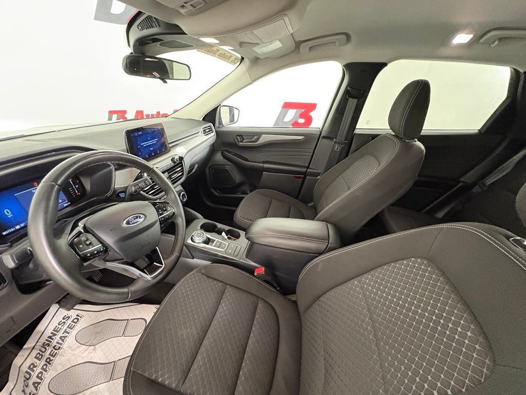 Used 2023 Ford Escape Active AWD/4WD image 13