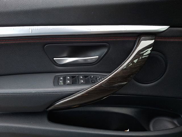 Used 2016 BMW 328i Gran Turismo xDrive image 13