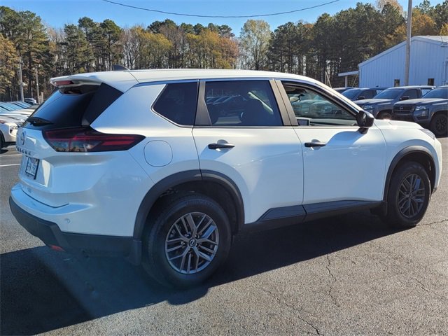 Certified 2025 Nissan Rogue S image 3