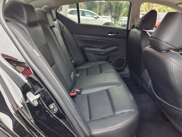 Used 2022 Nissan Altima 2.5 SR w/ Midnight Edition Package FWD image 17
