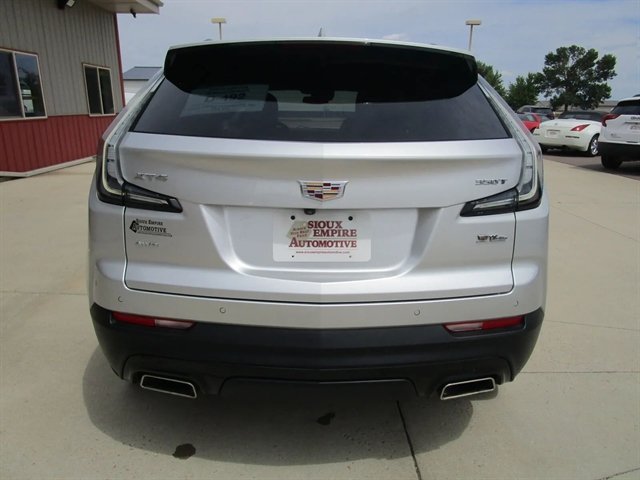 Used 2021 Cadillac XT4 Sport w/ Sun And Sound Package AWD/4WD image 8