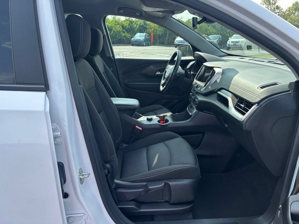 Used 2024 GMC Terrain SLE w/ Driver Convenience Package AWD/4WD image 21