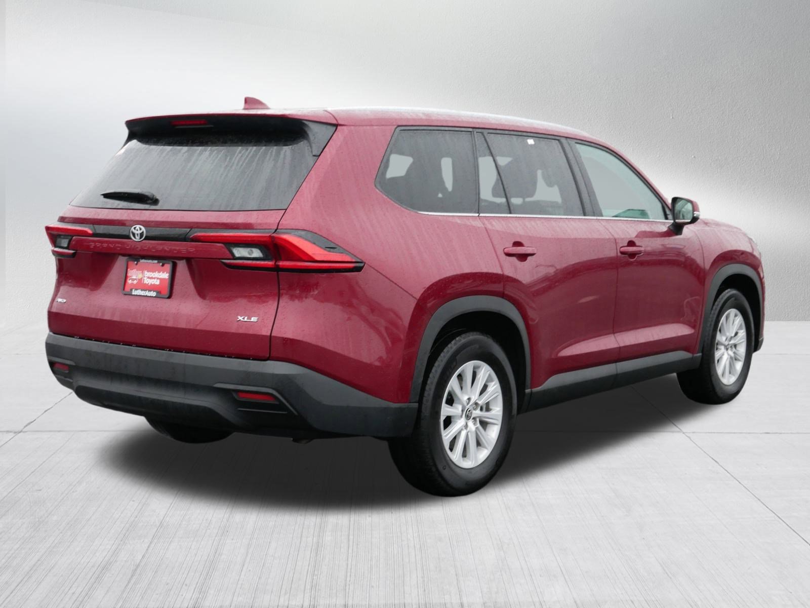 Certified 2024 Toyota Grand Highlander XLE image 7