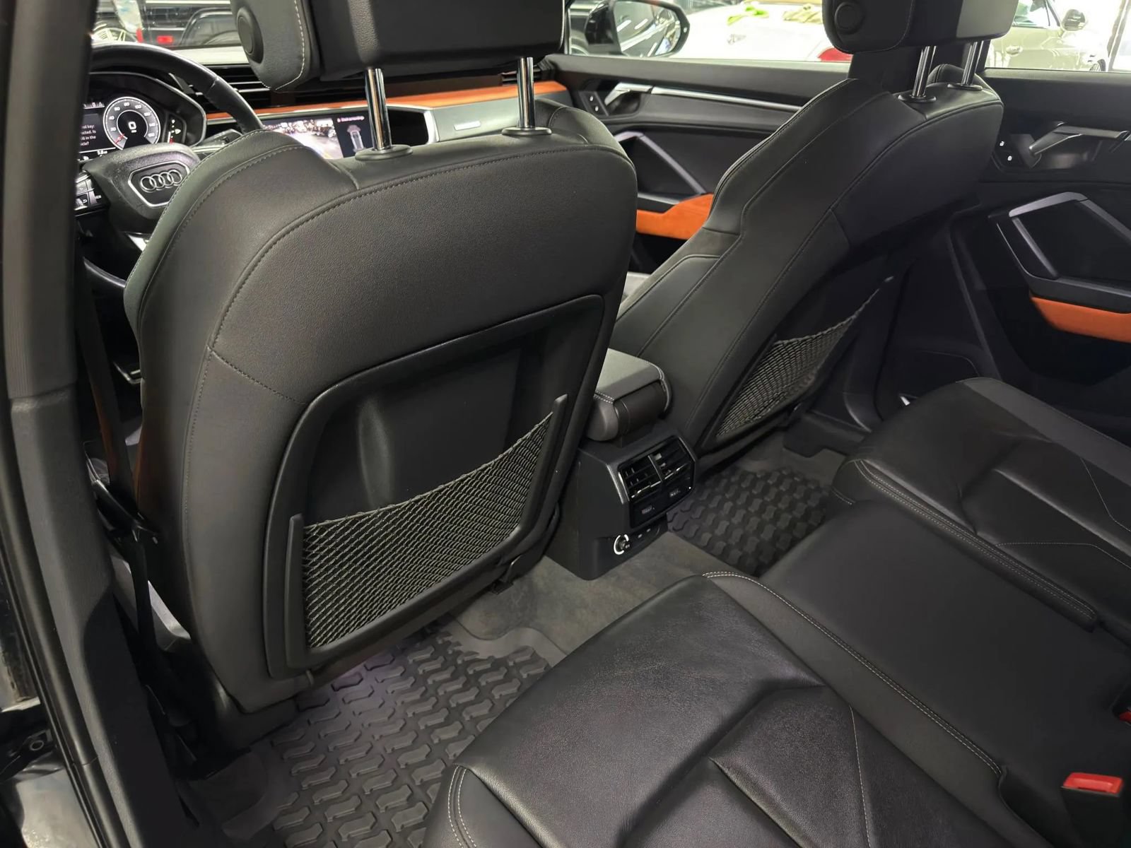 Used 2020 Audi Q3 2.0T Premium Plus w/ Premium Plus Package AWD/4WD image 33