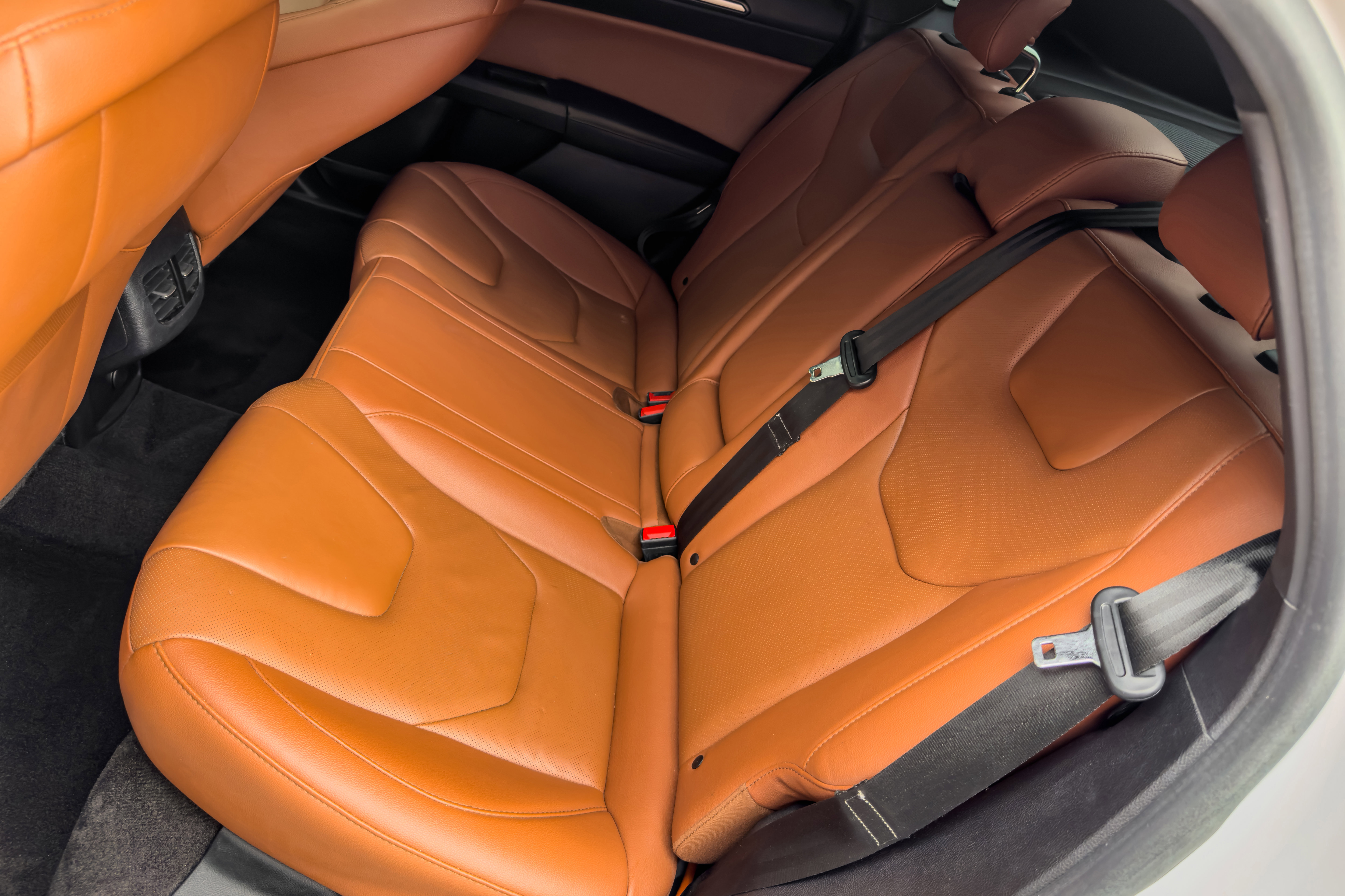 Used 2020 Ford Fusion Titanium image 15