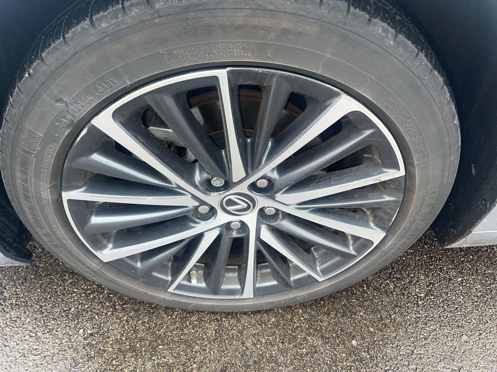 Used 2023 Lexus ES 300h w/ Premium Package image 5