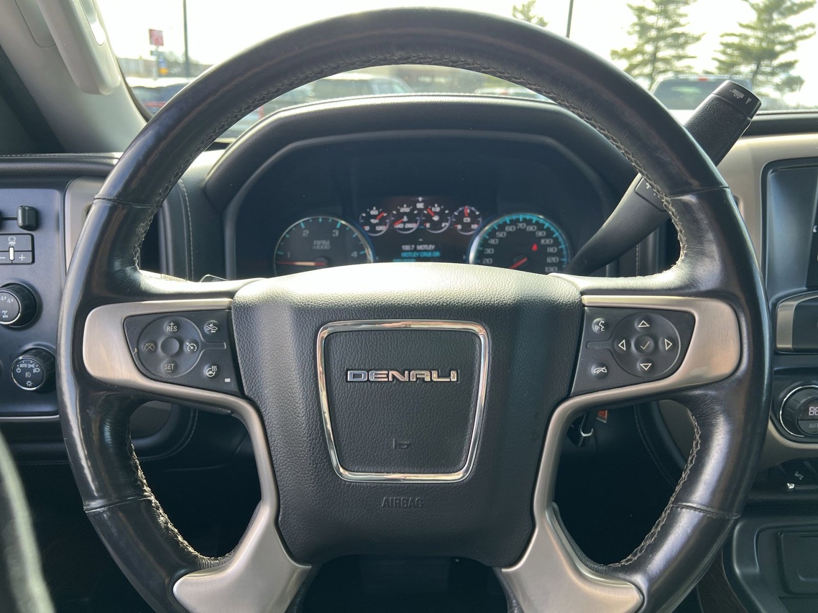 Used 2017 GMC Sierra 2500 Denali w/ Duramax Plus Package image 15