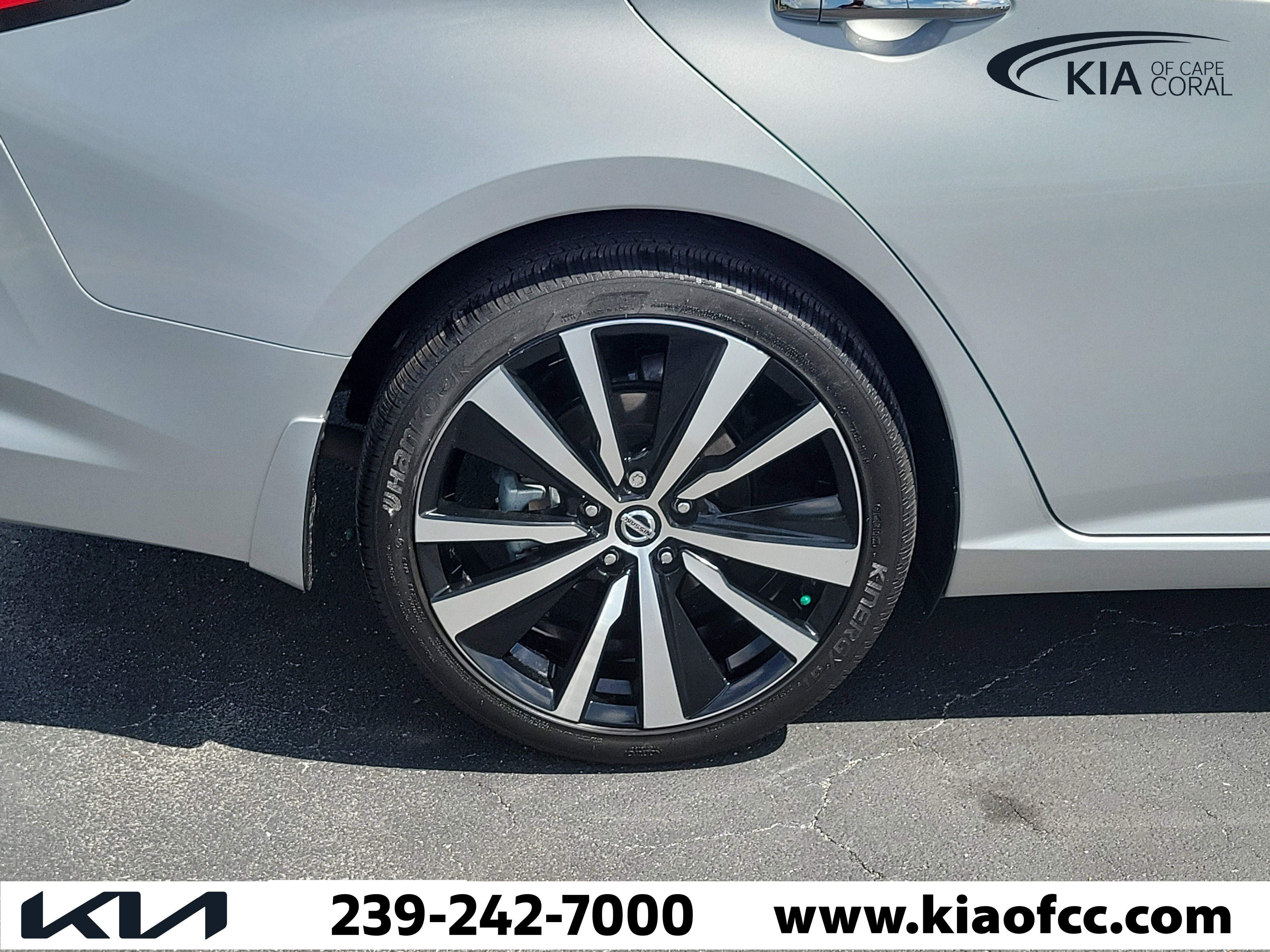 Used 2020 Nissan Altima 2.0 Platinum FWD image 9
