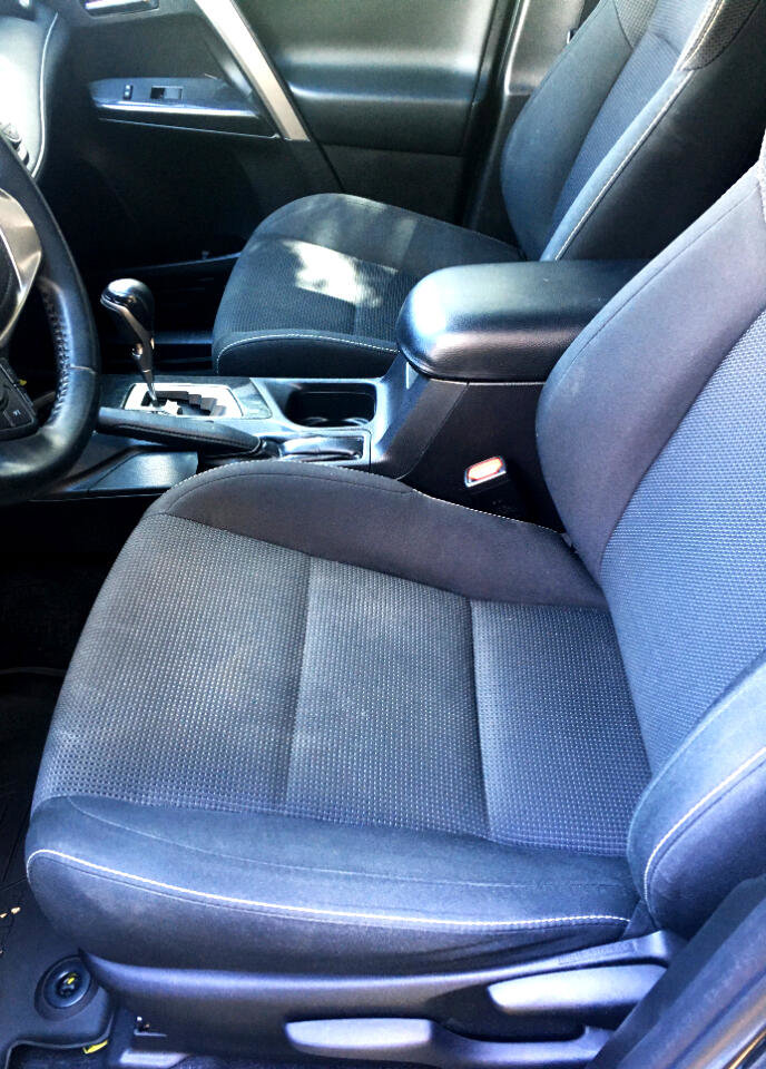 Used 2018 Toyota RAV4 Adventure image 10