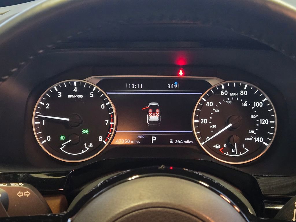 Used 2022 Nissan Pathfinder Platinum w/ Cargo Package image 17