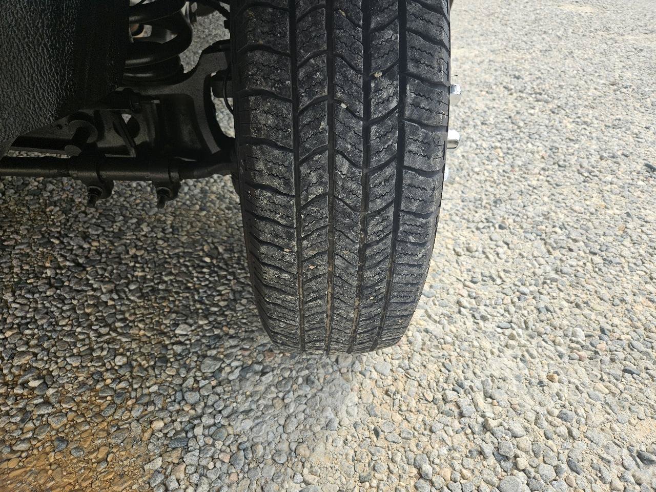 Used 2015 Ford E-350 and Econoline 350 Super Duty w/ A/C Prep Package RWD image 35