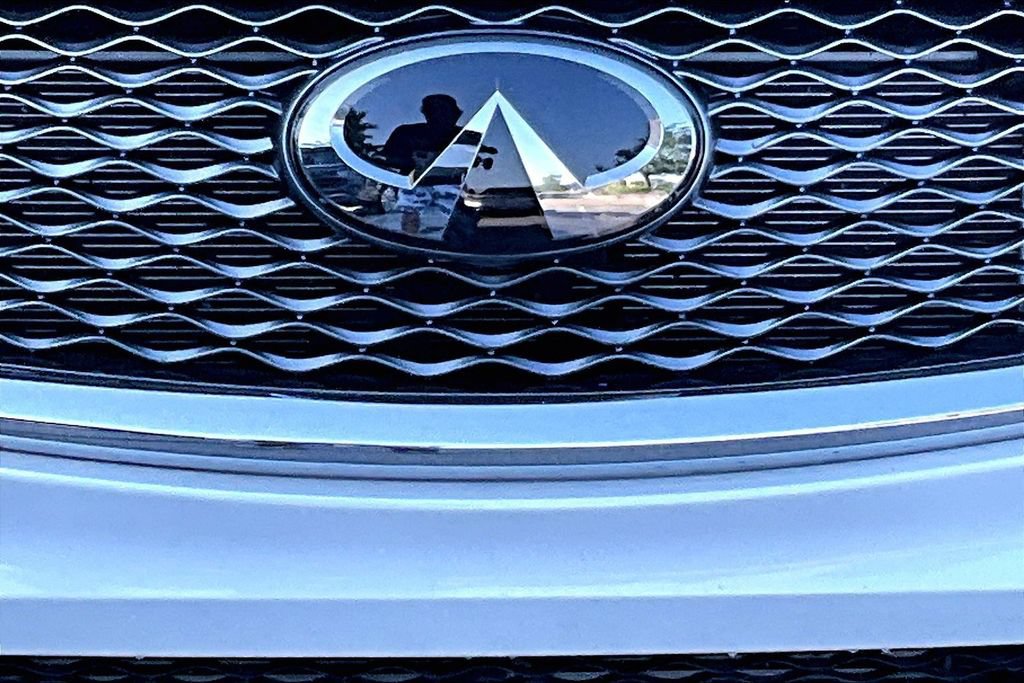 Certified 2024 INFINITI QX50 Luxe AWD/4WD image 12