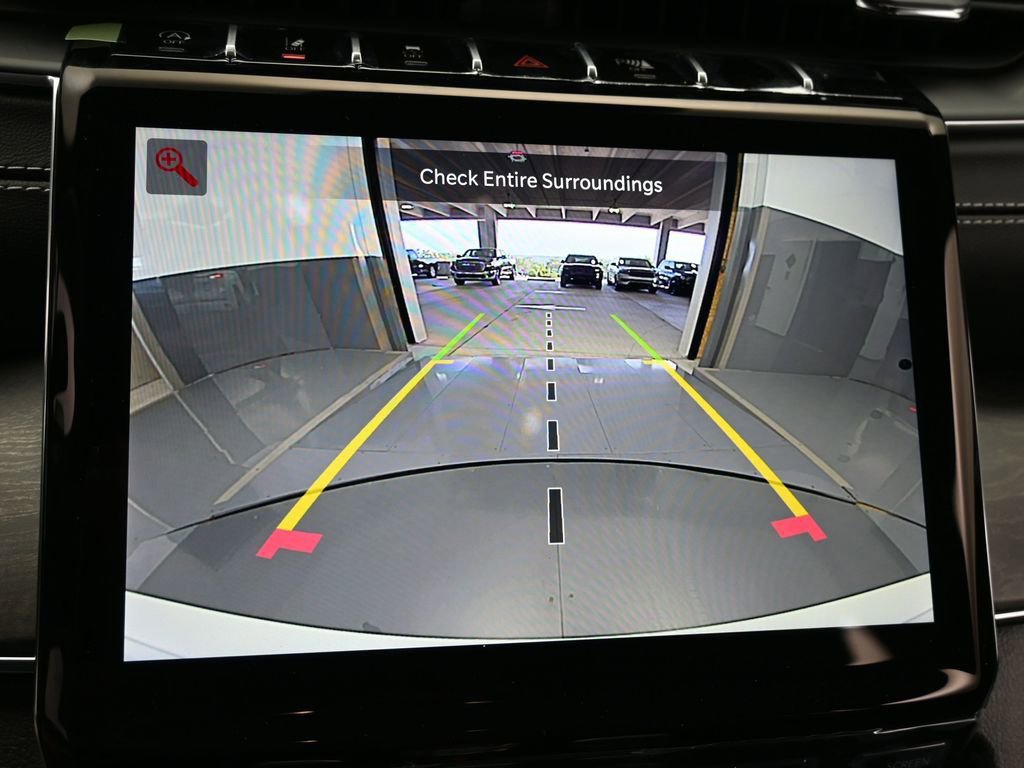 Used 2024 Jeep Grand Cherokee Overland image 13