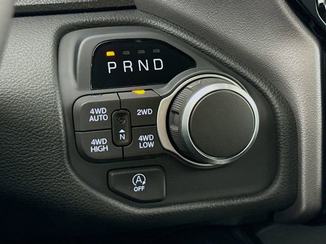 New 2026 RAM 1500 4x4 Crew Cab image 18