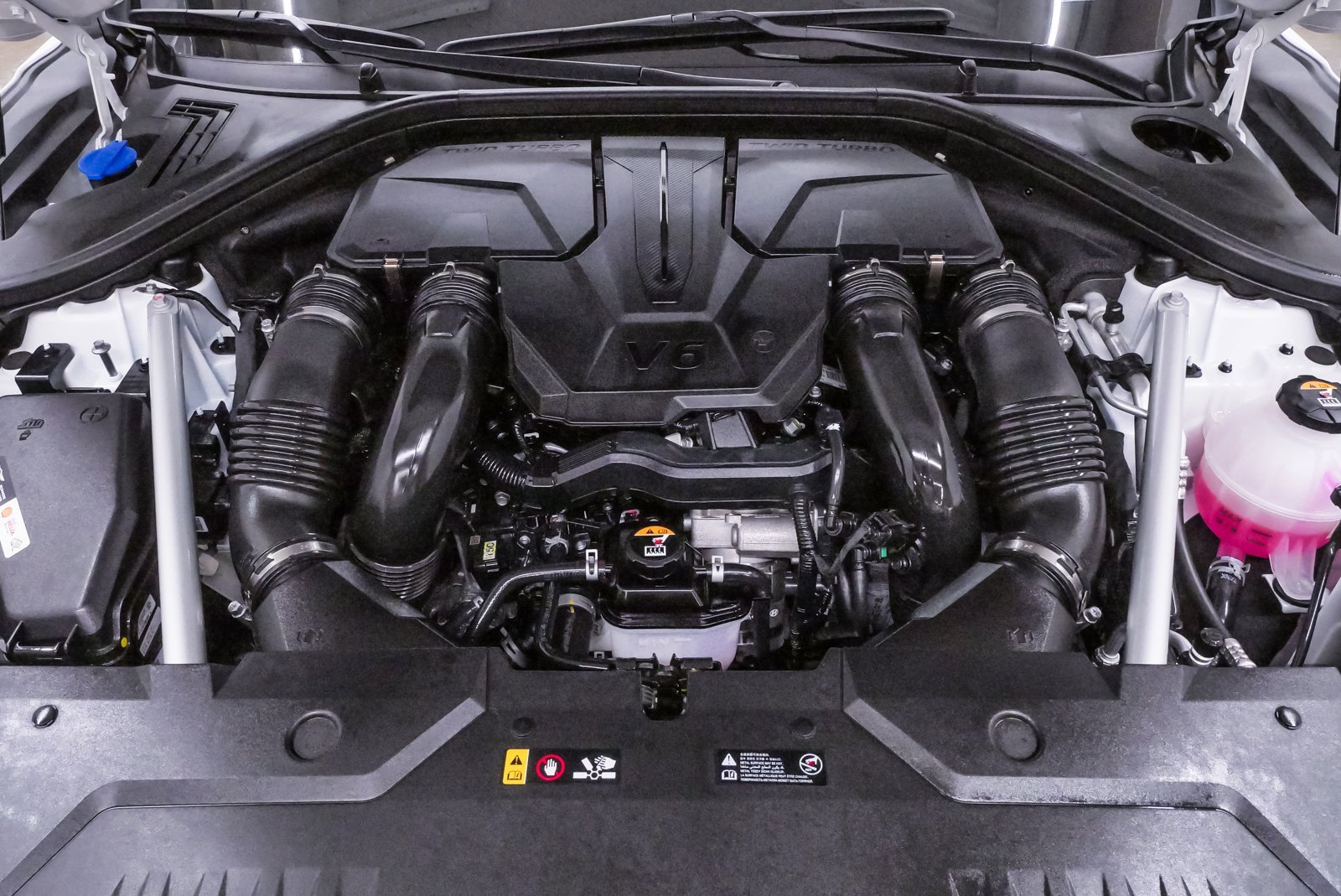 Certified 2025 Genesis GV70 3.5T Sport image 22