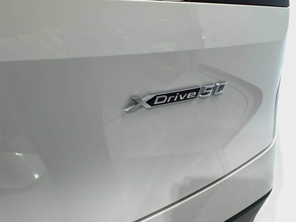 Used 2024 BMW iX xDrive50 w/ Convenience Package AWD/4WD image 25
