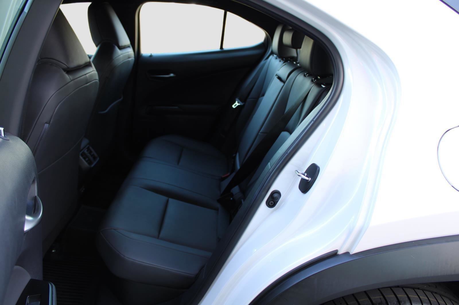 Used 2021 Lexus UX 250h w/ Accessory Package (Z2) AWD/4WD image 33