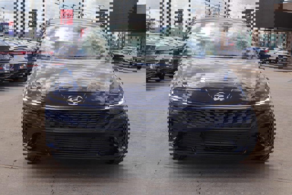 New 2026 Hyundai Elantra Sport image 25