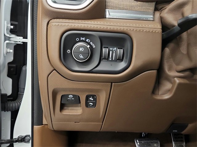Used 2023 RAM 1500 Limited image 27
