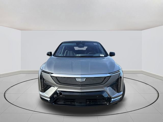 New 2026 Cadillac Optiq Luxury 1 image 2
