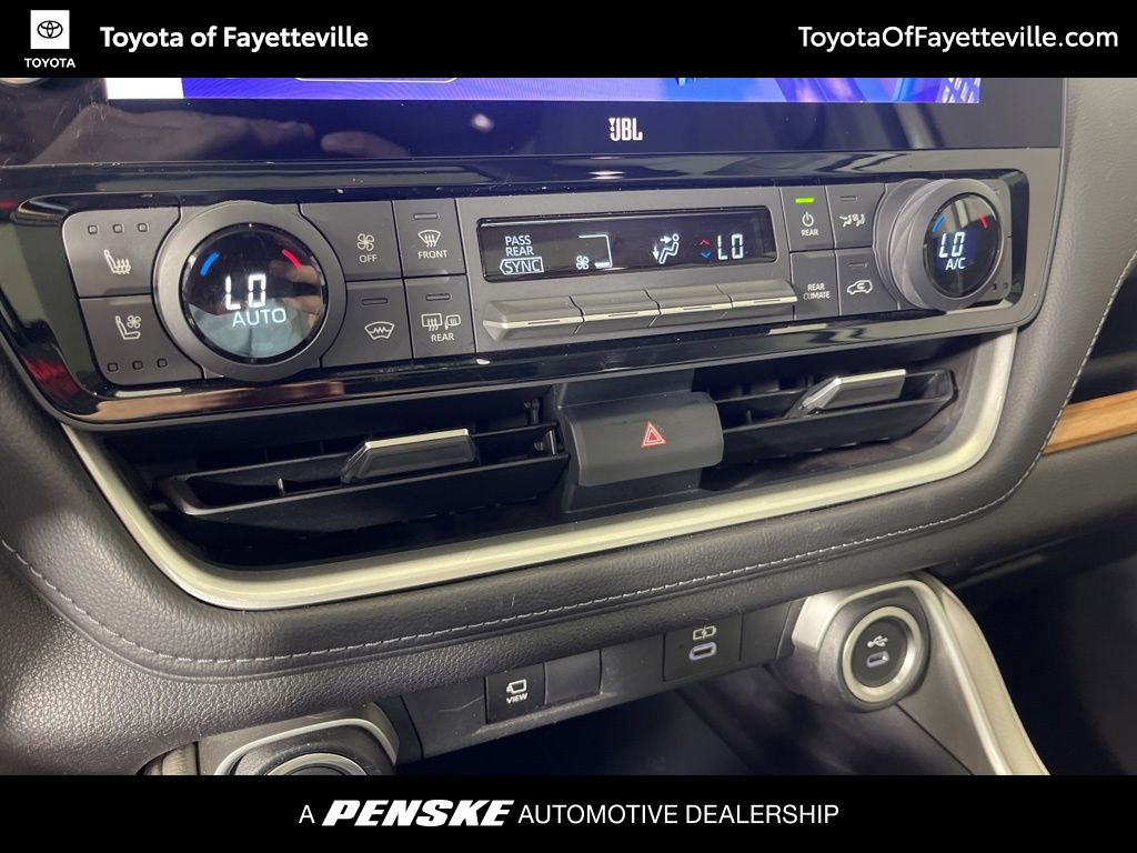Used 2024 Toyota Grand Highlander Limited image 33