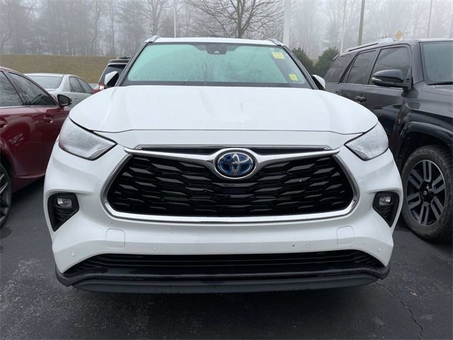 Used 2023 Toyota Highlander Limited image 6
