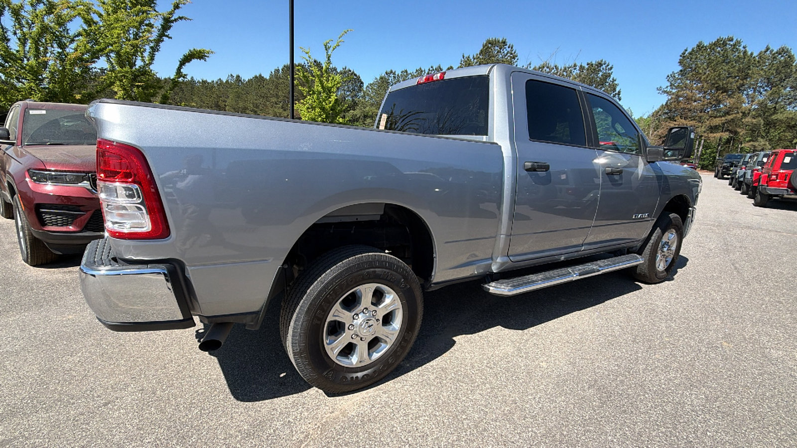Used 2024 RAM 2500 Big Horn w/ Bed Utility Group AWD/4WD image 8
