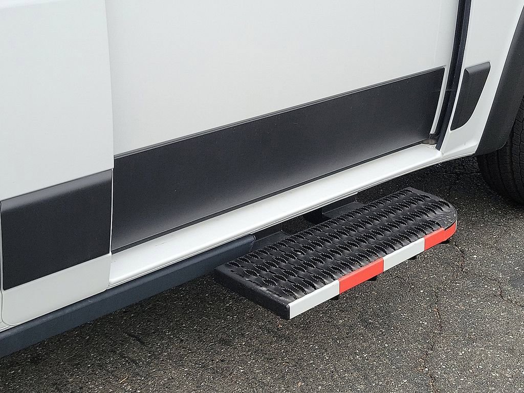 New 2024 RAM ProMaster 3500 w/ Delivery Van Package image 21