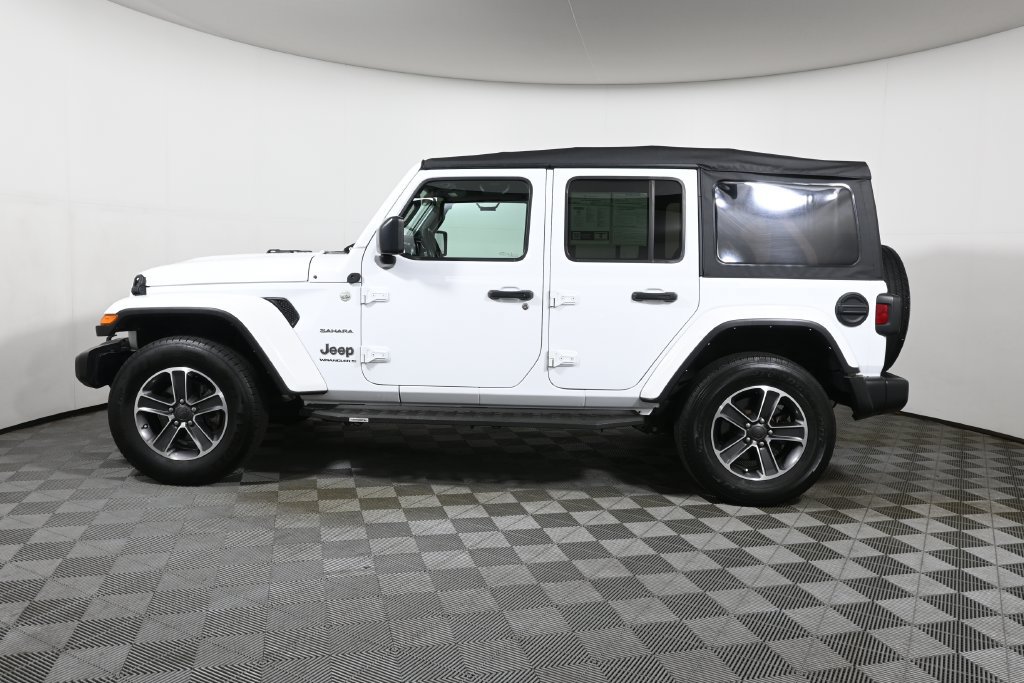 Used 2023 Jeep Wrangler Unlimited Sahara AWD/4WD image 2