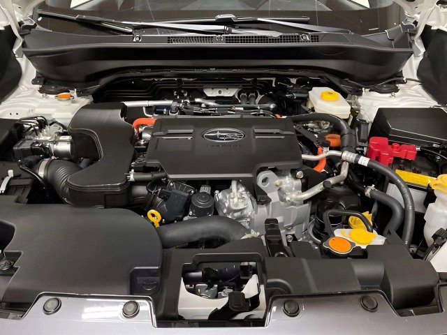 Used 2025 Subaru Forester Premium AWD/4WD image 10