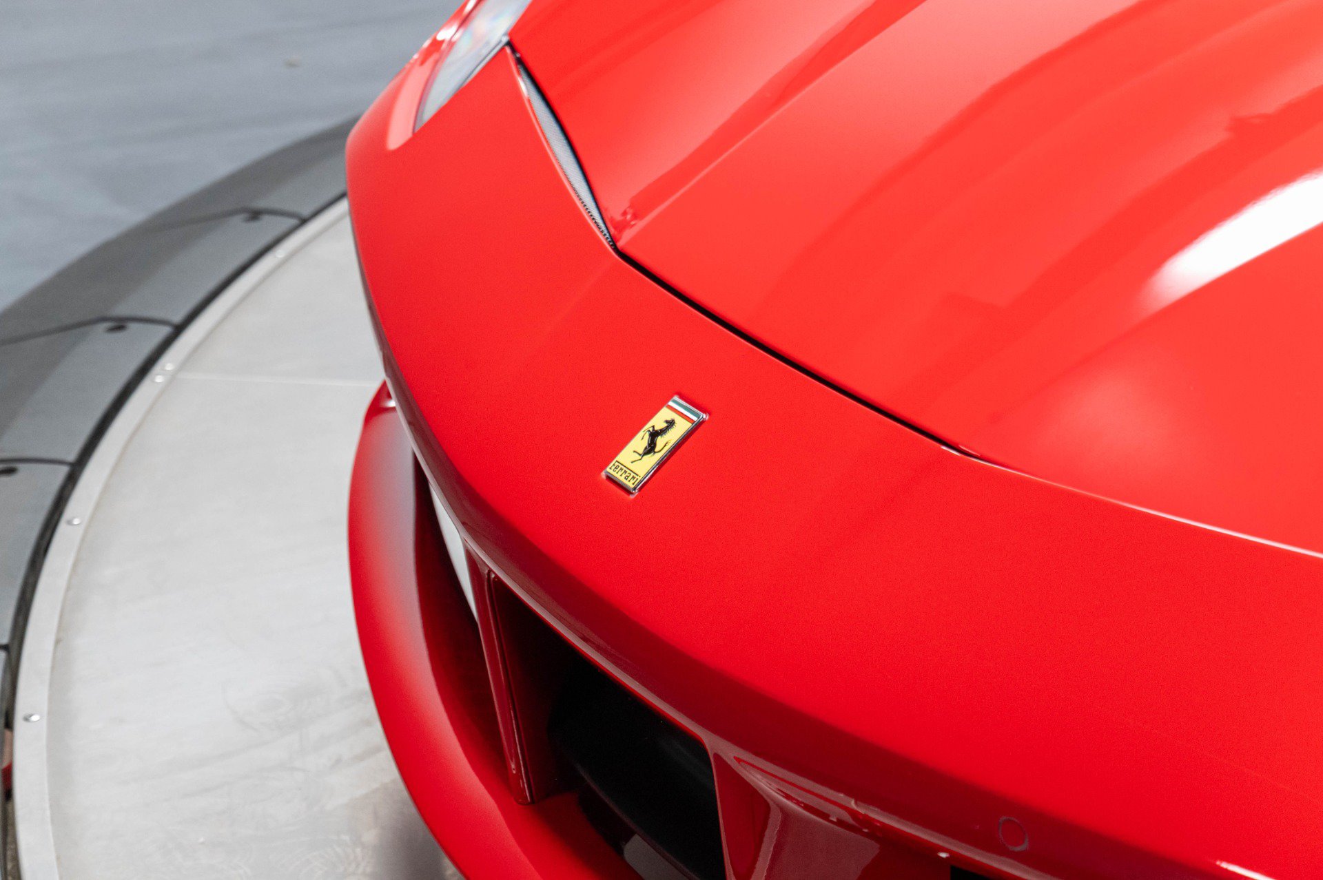 Used 2016 Ferrari 488 GTB RWD image 61