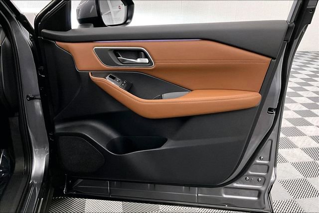 New 2026 Nissan Rogue Platinum w/ Platinum Premium Package image 36