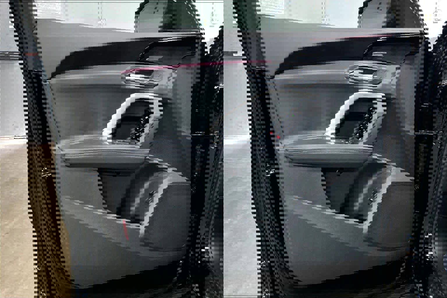 Certified 2025 Audi Q5 Prestige image 26