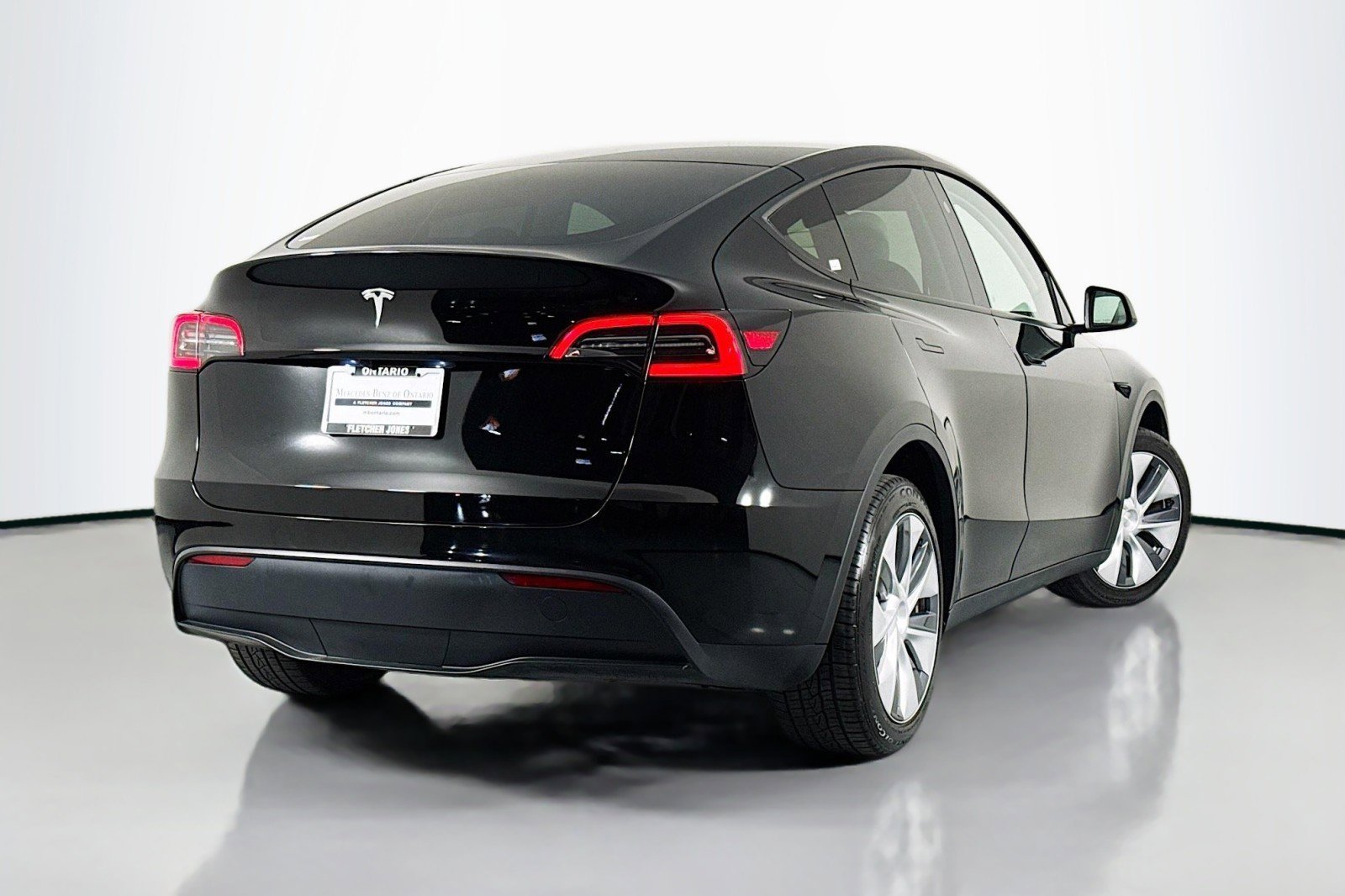 Used 2024 Tesla Model Y Long Range image 11