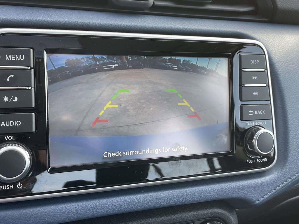 Used 2025 Nissan Versa SV w/ Trunk Package image 25