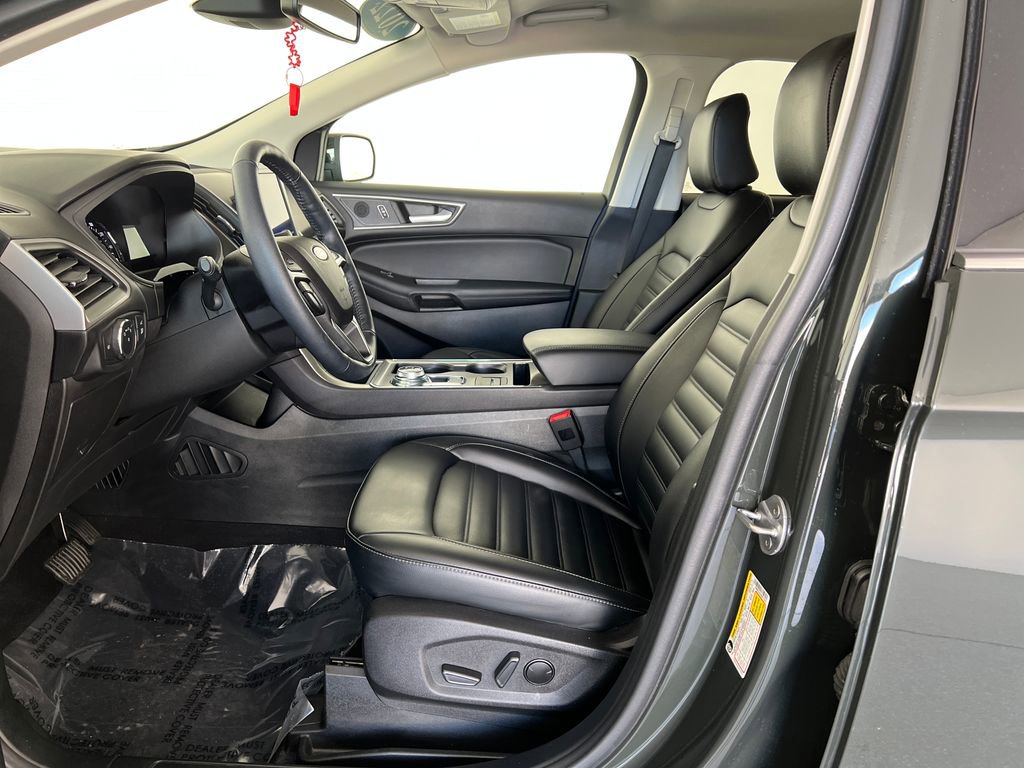 Used 2022 Ford Edge SEL w/ Convenience Package image 11