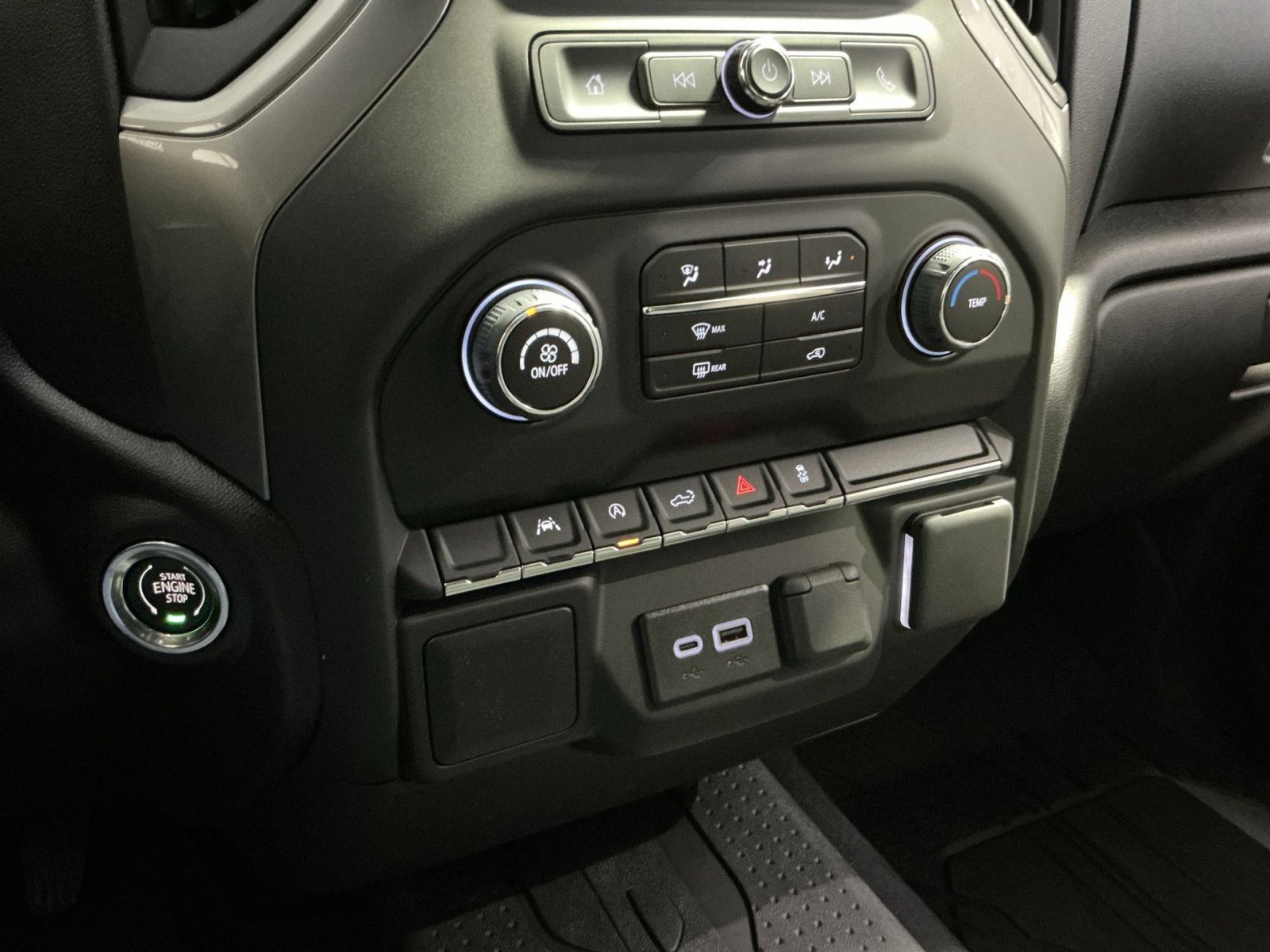 New 2026 Chevrolet Silverado 1500 Custom w/ Turbomax Blackout Package image 29