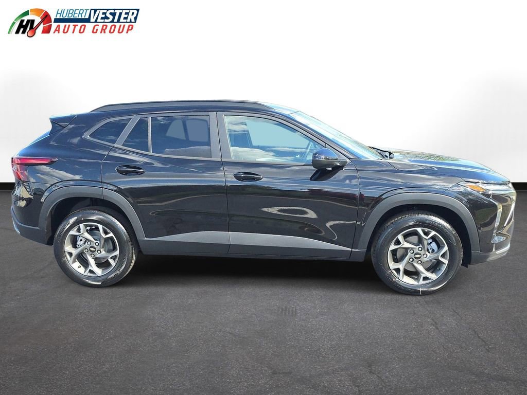 New 2026 Chevrolet Trax LT w/ Driver Confidence Package image 5