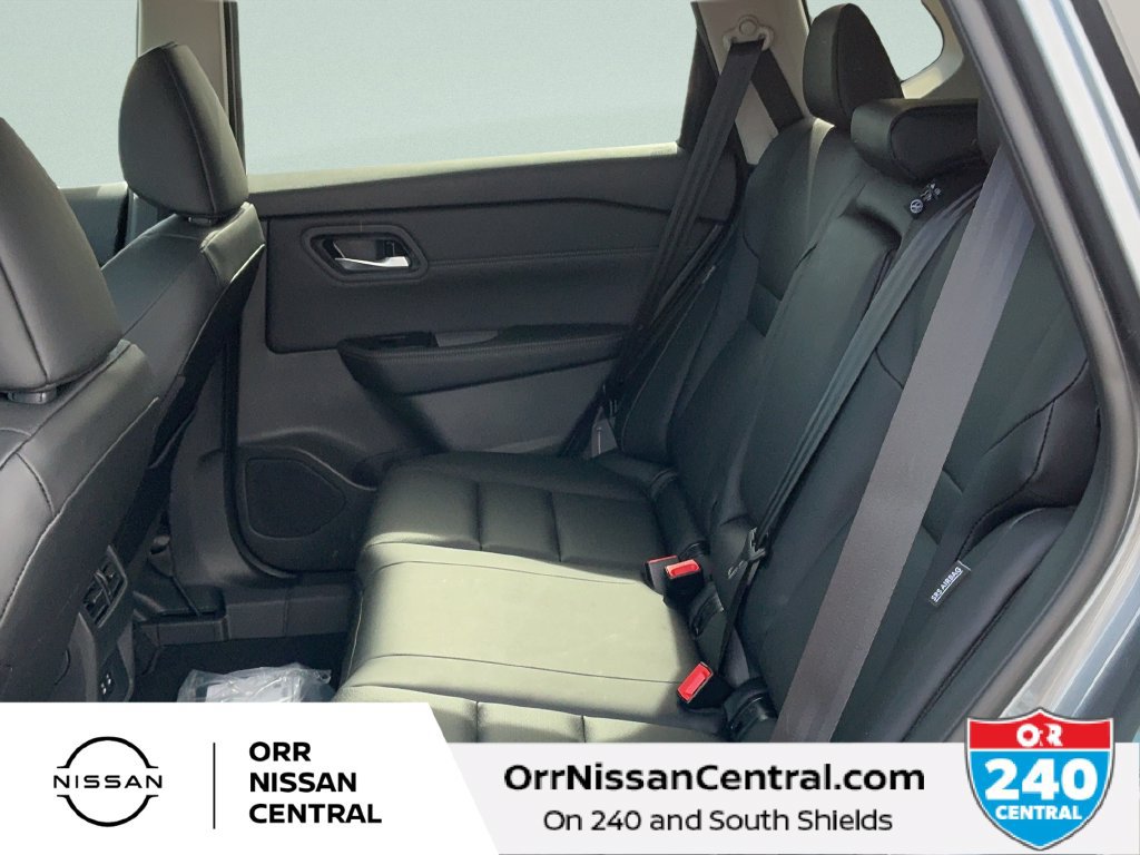 New 2027 Nissan Rogue Dark Armor FWD image 13