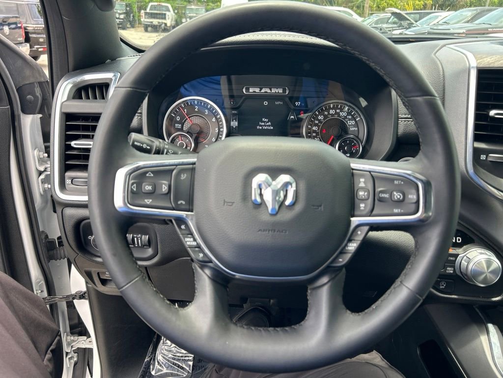 Used 2025 RAM 1500 Laramie AWD/4WD image 15