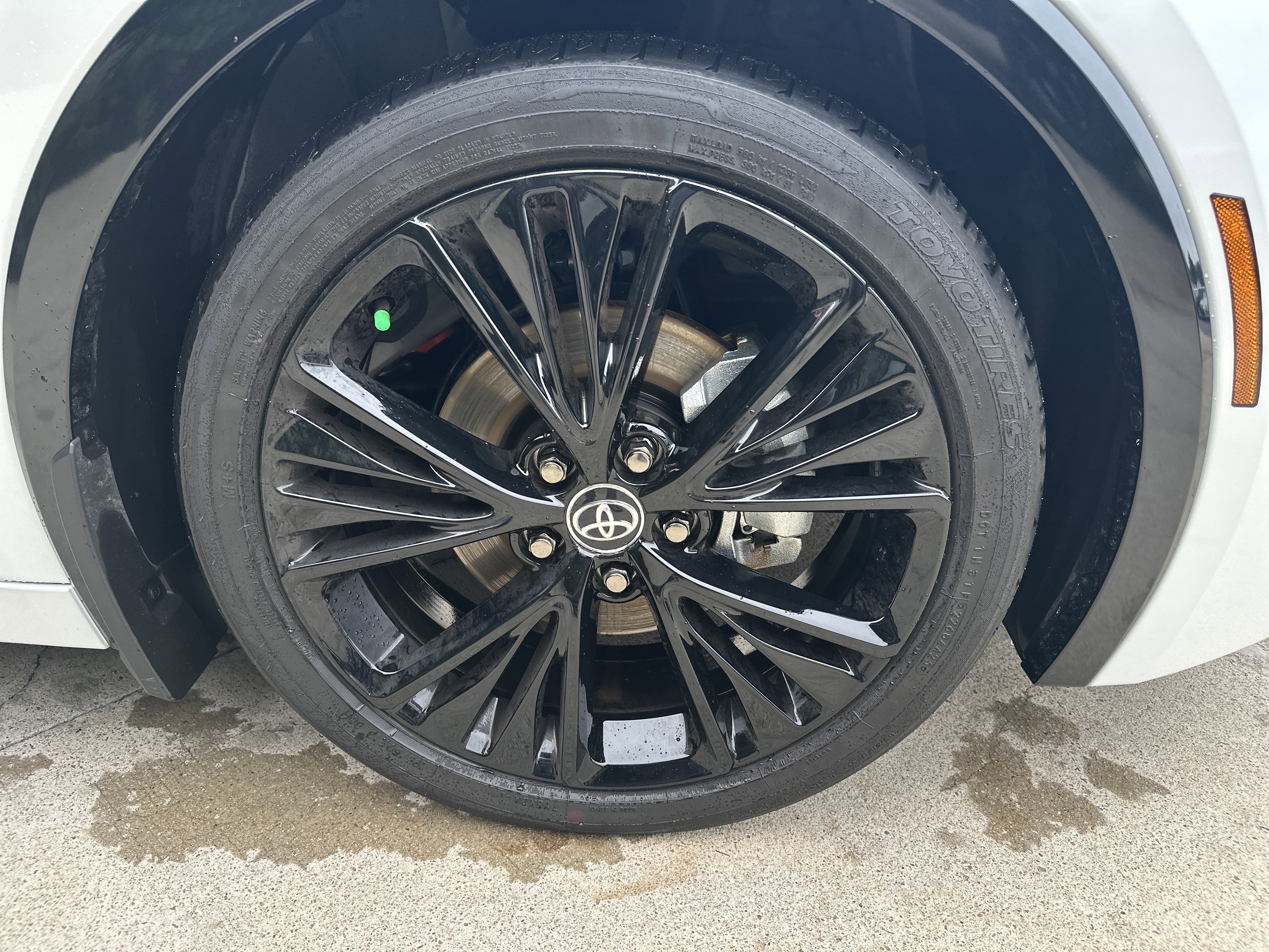 Used 2026 Toyota Prius AWD image 31