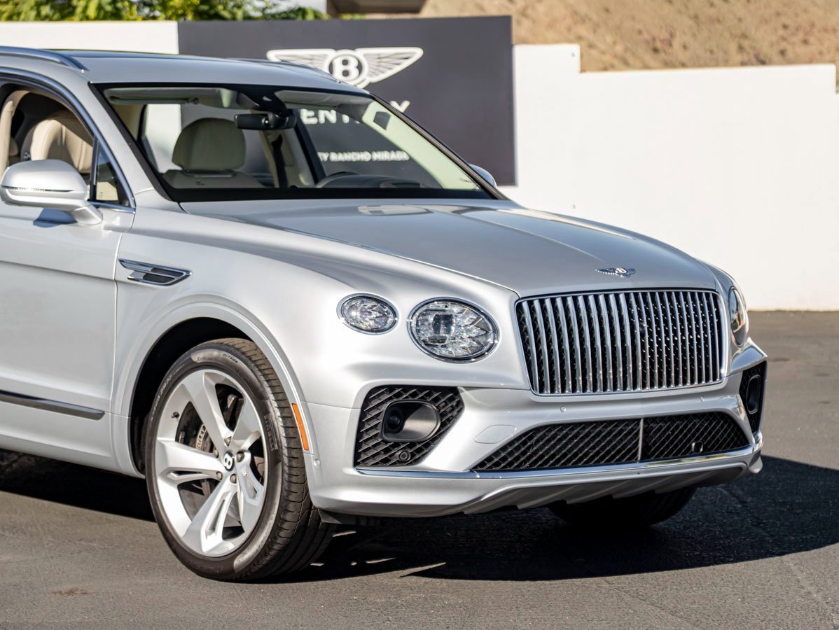 Used 2023 Bentley Bentayga Extended Wheelbase image 10