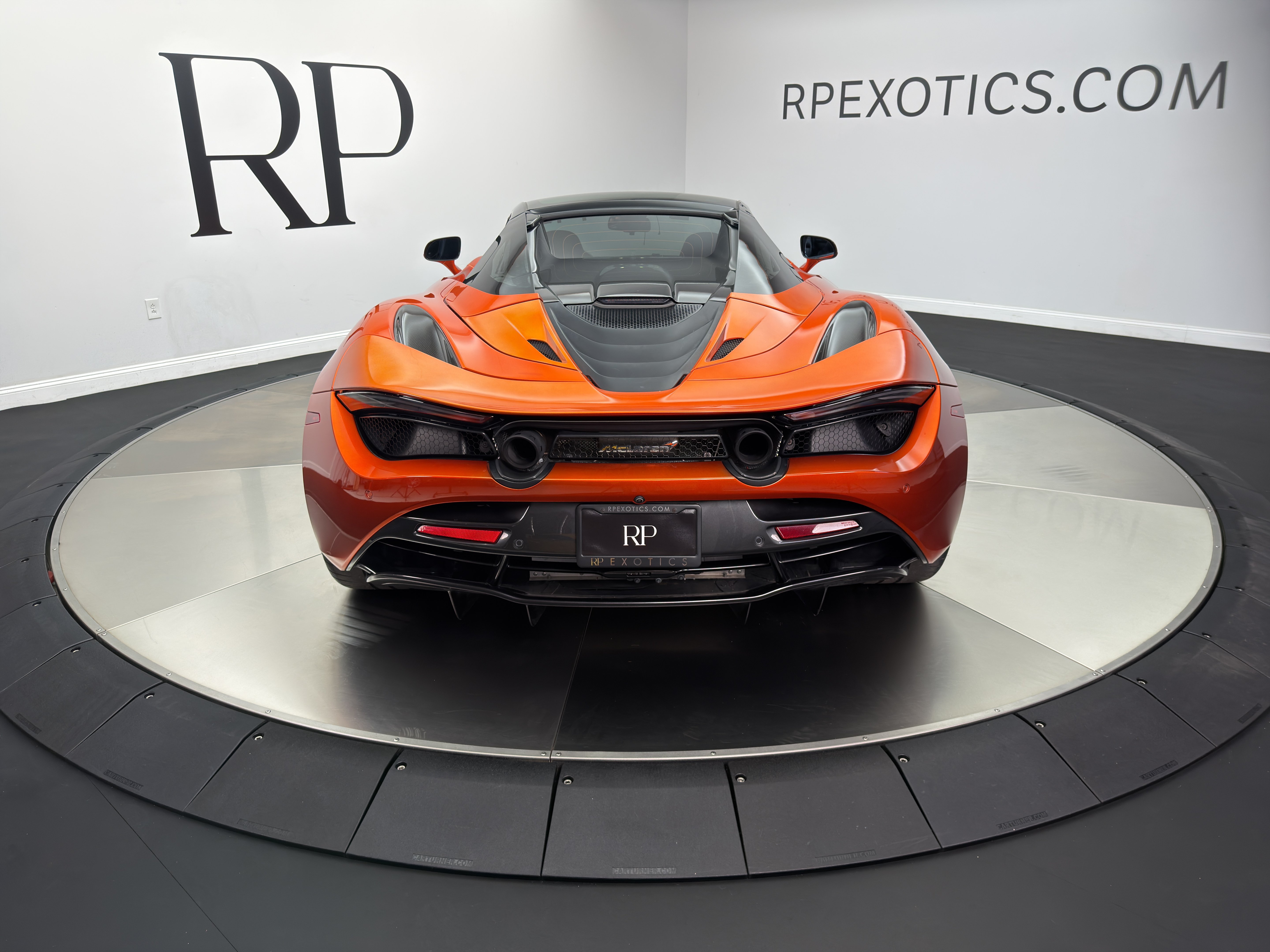 Used 2020 McLaren 720S Spider RWD image 13