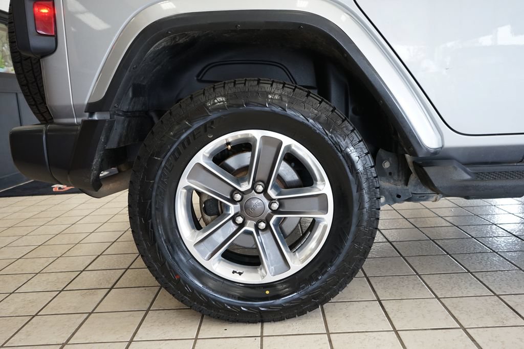 Used 2021 Jeep Wrangler Unlimited Sahara AWD/4WD image 51