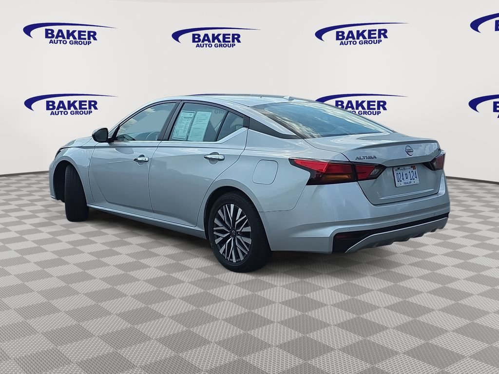 Used 2024 Nissan Altima 2.5 SV FWD image 7