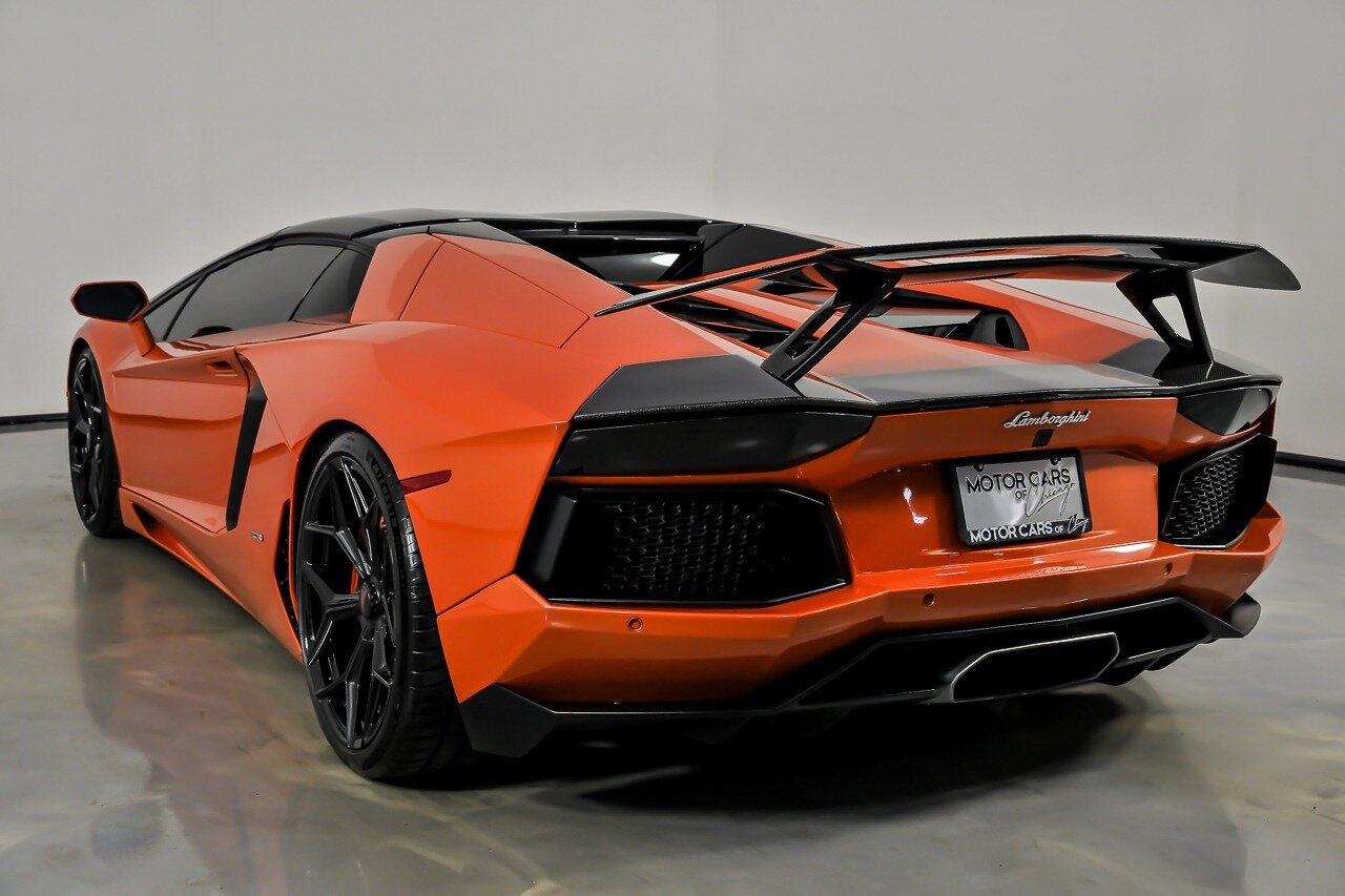 Used 2014 Lamborghini Aventador LP 700-4 image 11