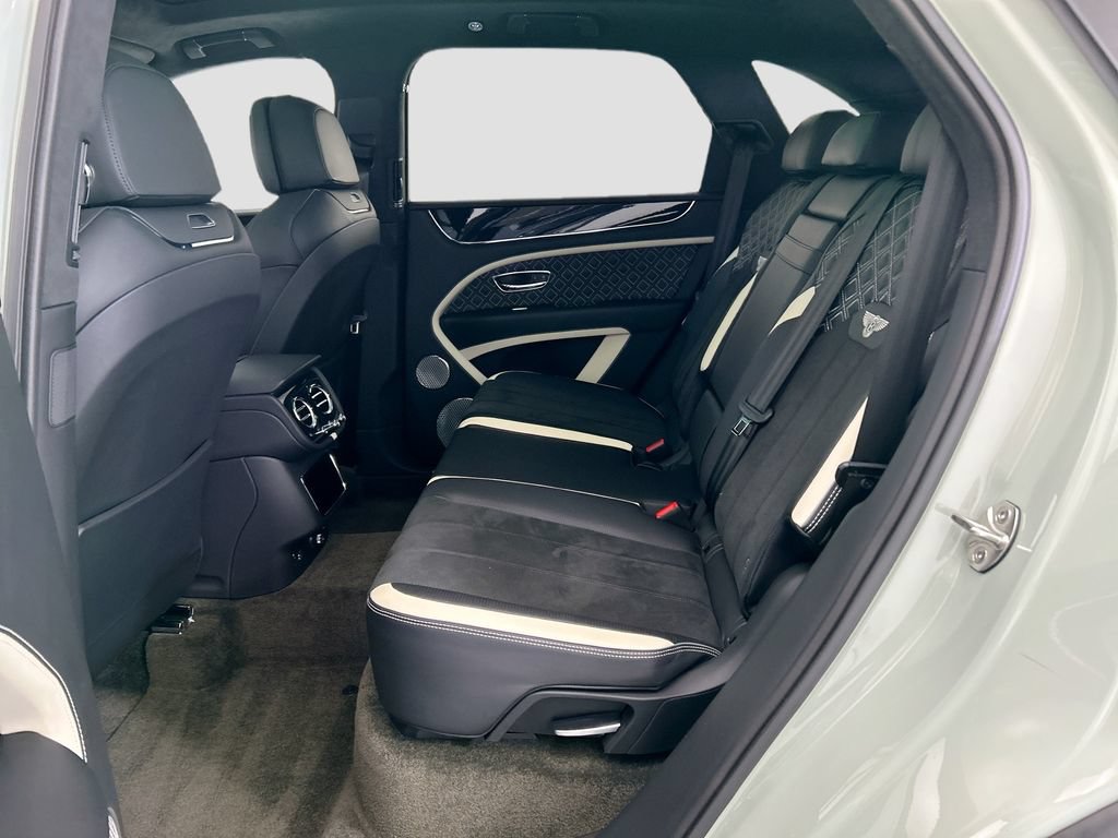 Used 2023 Bentley Bentayga Speed AWD/4WD image 20