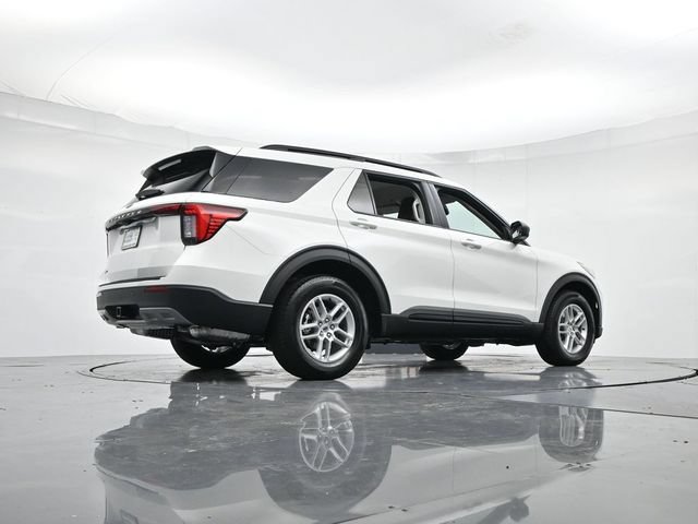 New 2026 Ford Explorer Active w/ Active Comfort Package RWD image 32