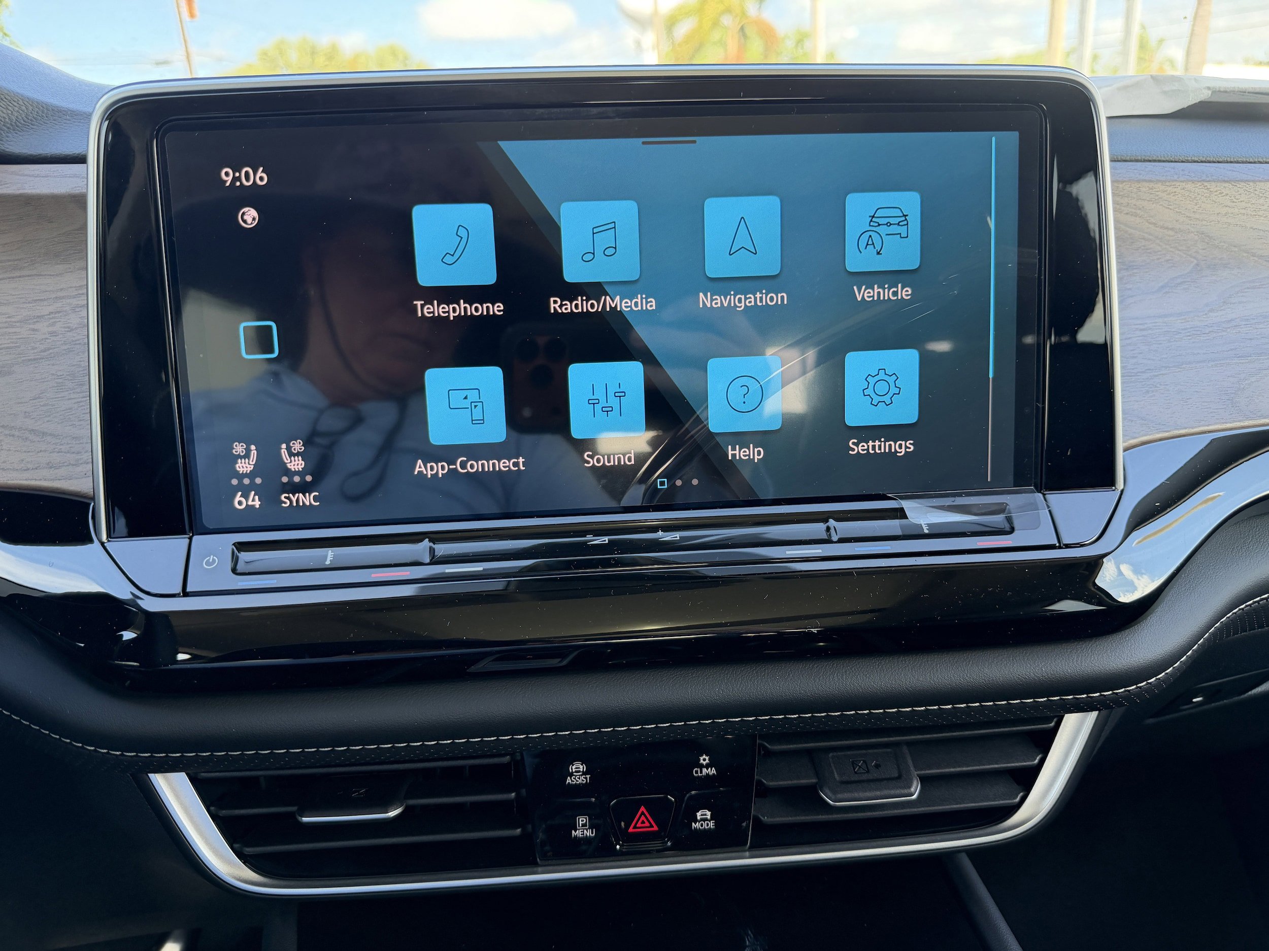 New 2026 Volkswagen Atlas SE image 21